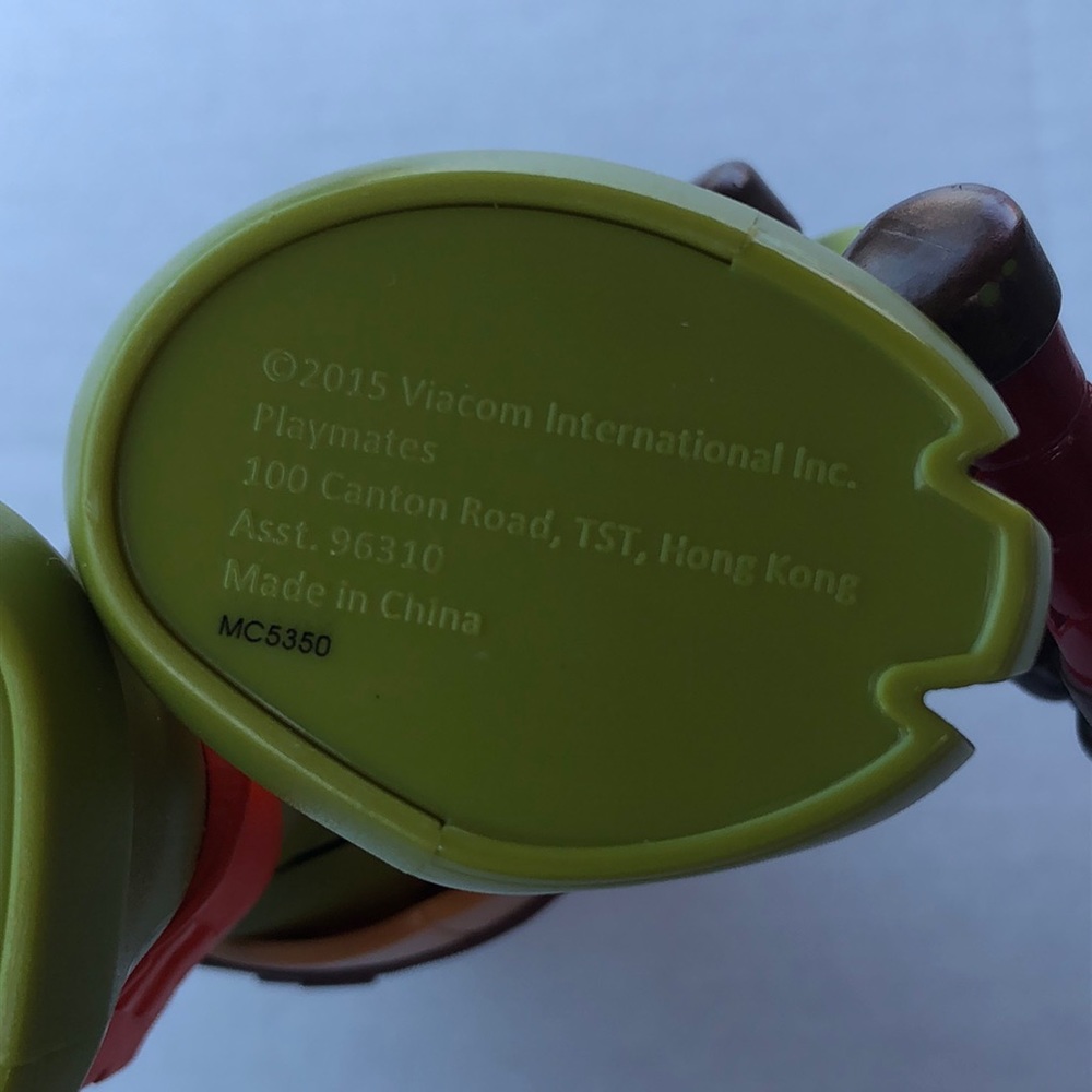 TMNT MICHELANGELO 2015 Viacom Teenage Mutant Ninja Turtle Action Figure - Picture 10 of 12